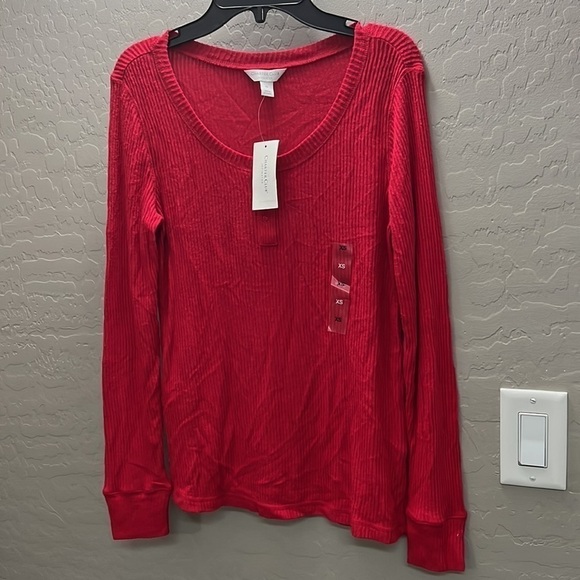 𝅺CHARTER CLUB Ribbed Henley Pajama Top - Picture 2 of 5